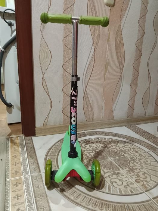 Детский  самокат