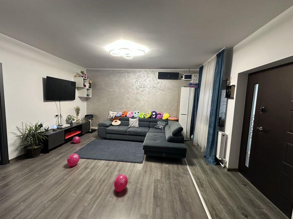 Casa cu 4 camere, pod mansardabil, Navodari