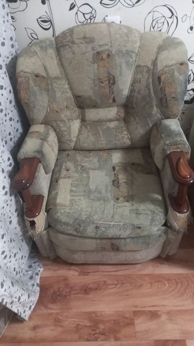 Отдам даром Диван самовывоз