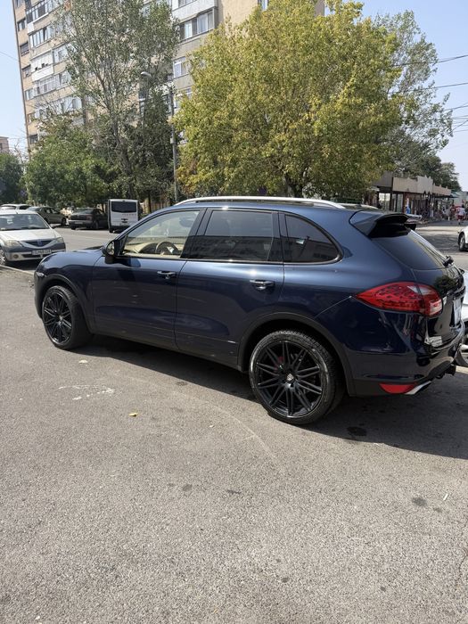 PORSCHE Cayenne 2012 — imagine 2