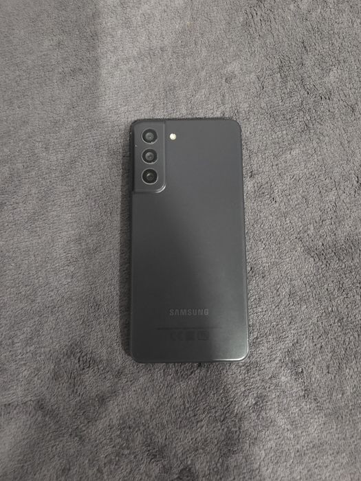 Продам S21 fe samsung