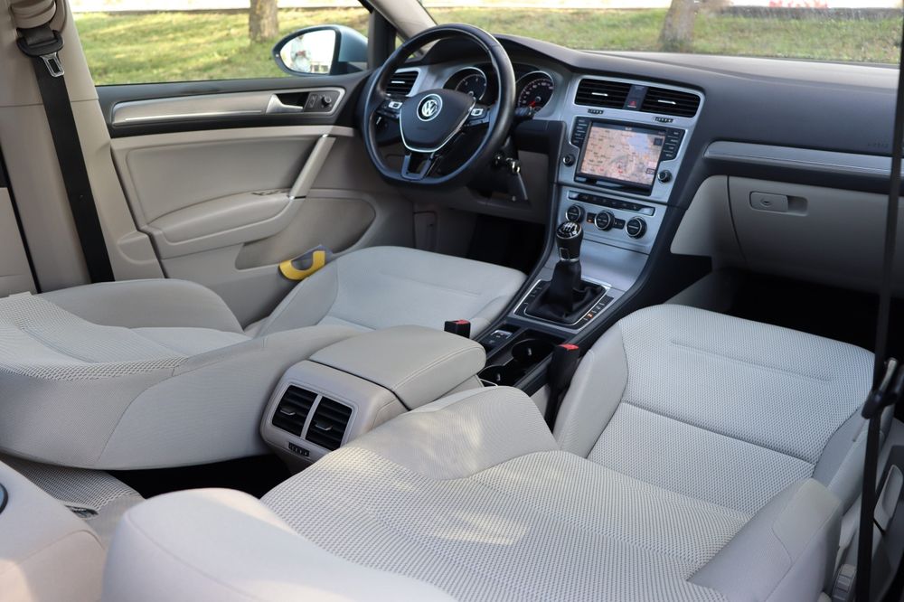 VOLKSWAGEN Golf 2015 — imagine 5