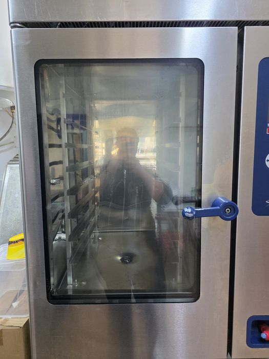 Конвектомат Eloma – професионален, трифазен, с пара и автоматично почи