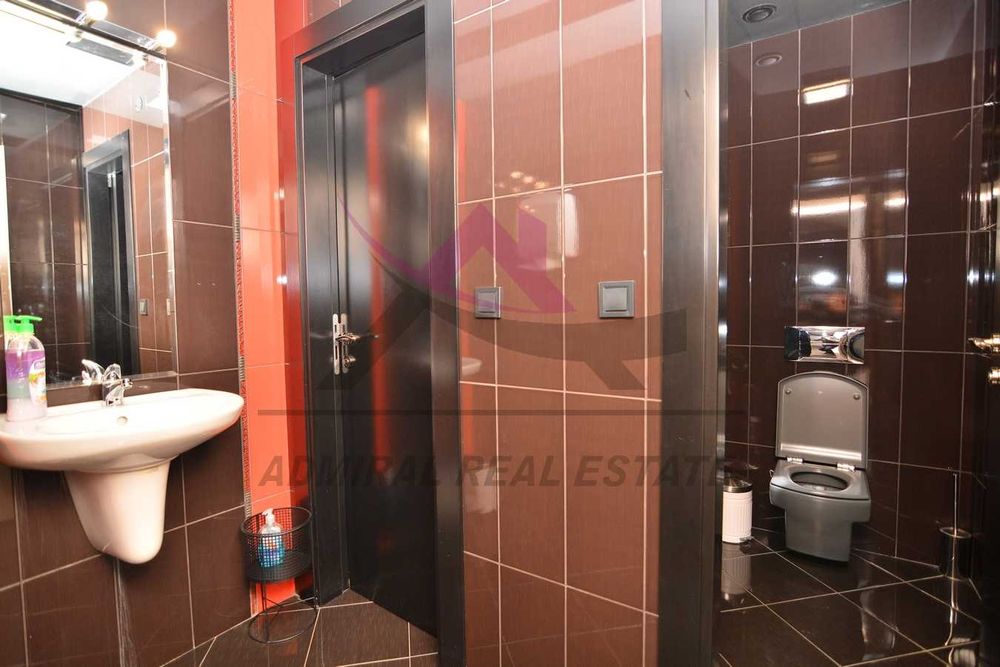 Дава се под наем Офис в Варна, Левски - 357 кв.м за 3142 € - Снимка #6