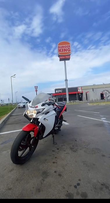 Honda CBR 125R 2015