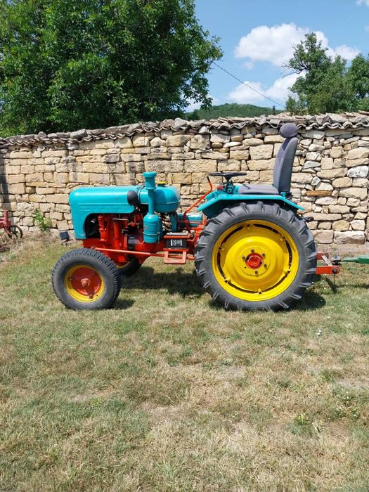 ДТ20 трактор с инвертара