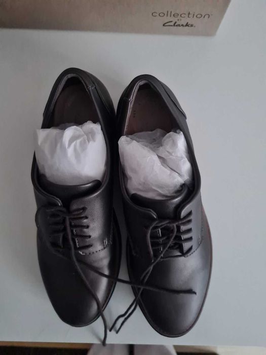 Нови дамски обувки Clarks номер 38