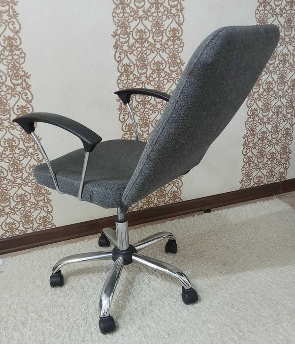 Стул компьютерный