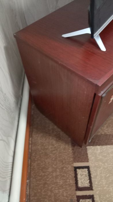 Продаю      тумбу