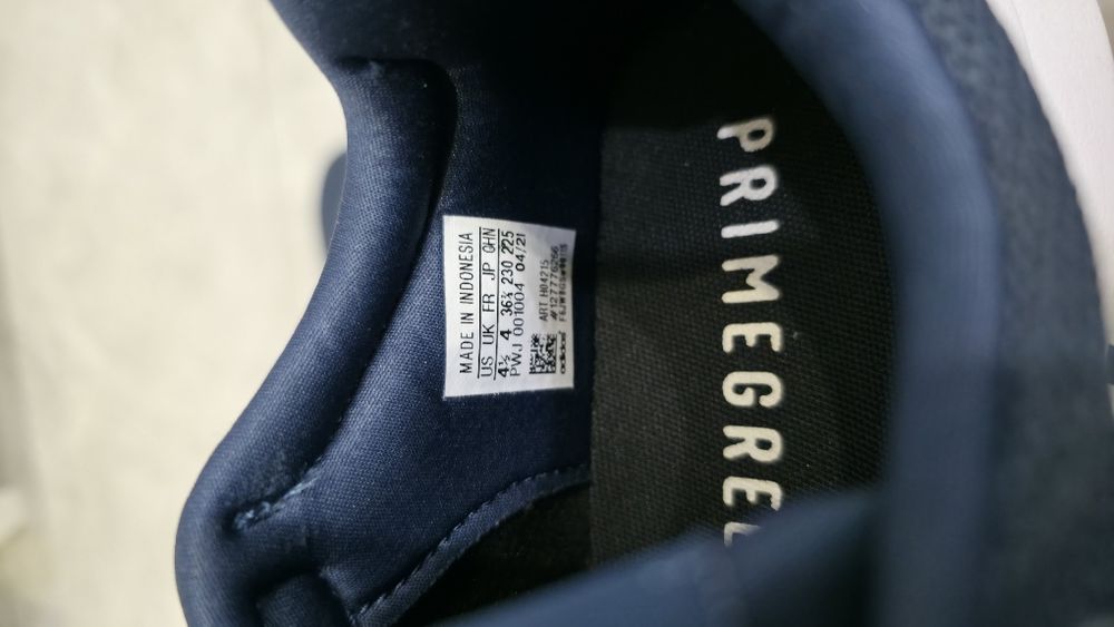 Кроссовки Adidas оригинал