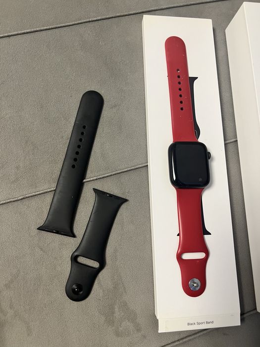 Продам Apple Watch Series 5 44mm