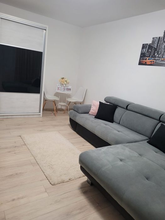 Proprietar inchiriez garsoniera cu loc de parcare ADP