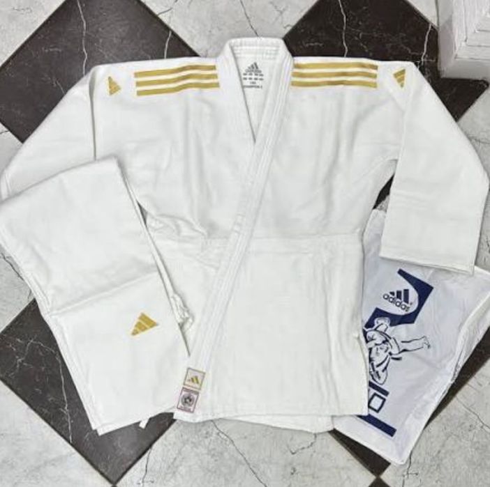 дзюдо-кимоно белый, золотистый адидас 165 рост