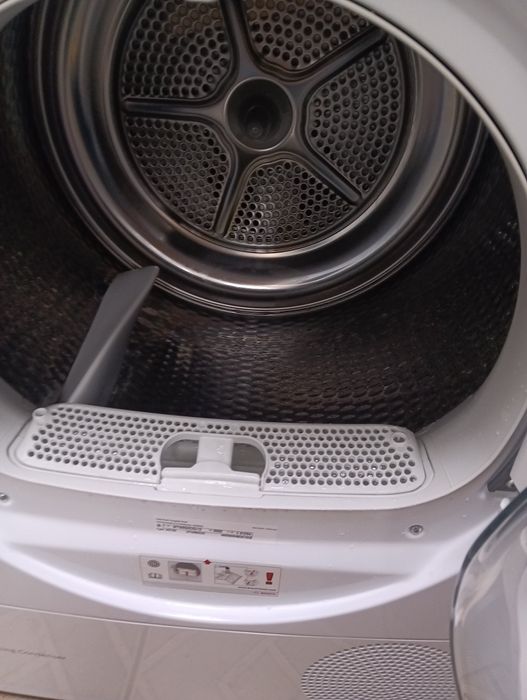 Сушилня с термопомпа Бош Bosch Serie 4 A++ 8кг 2 години гаранция!