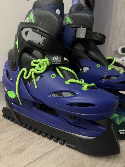 Продам новые коньки