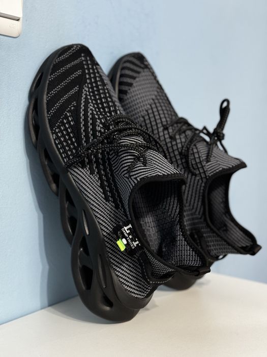 Pantofi L.T - Damp Shoes - Marime 46