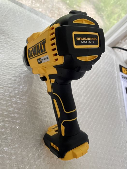DeWALT DCF 899 XR. Masina De Insurubat Cu Impact, Cu Patrat De 1/2,  Original Nou !