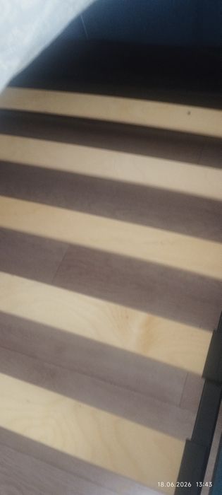 Продам двух спальную кровать, шкафы
