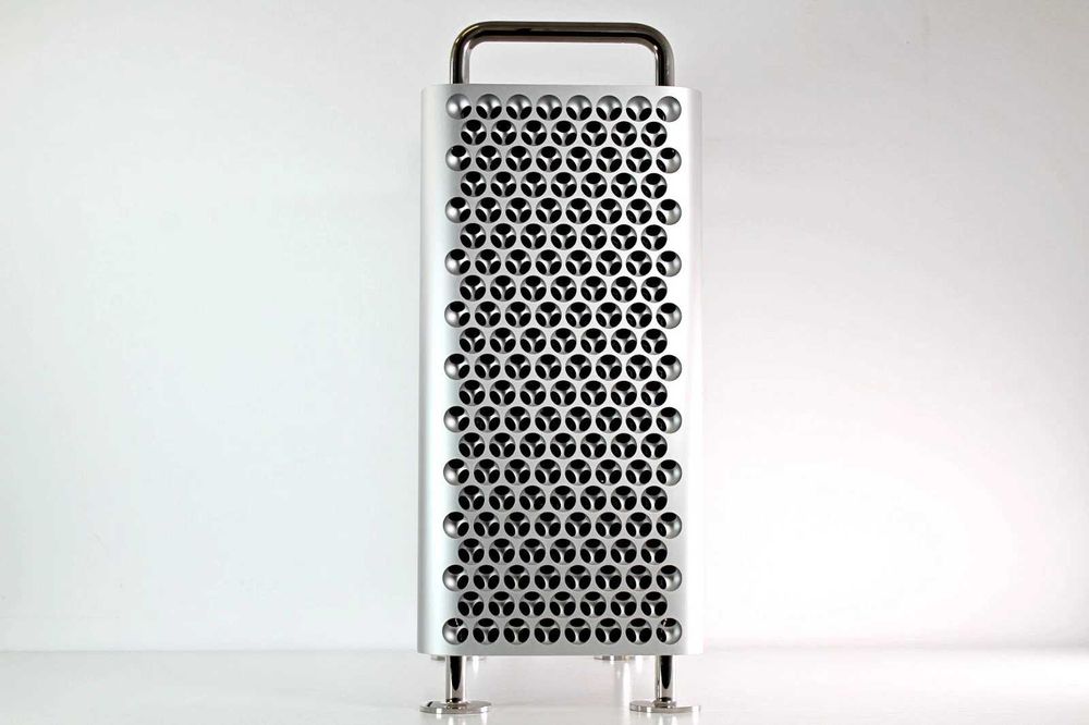 Apple Mac Pro Tower Intel Xeon W 16-cores AMD Radeon Pro W6800X 32GB GDDR6  64GB DDR4 1TB SSD
