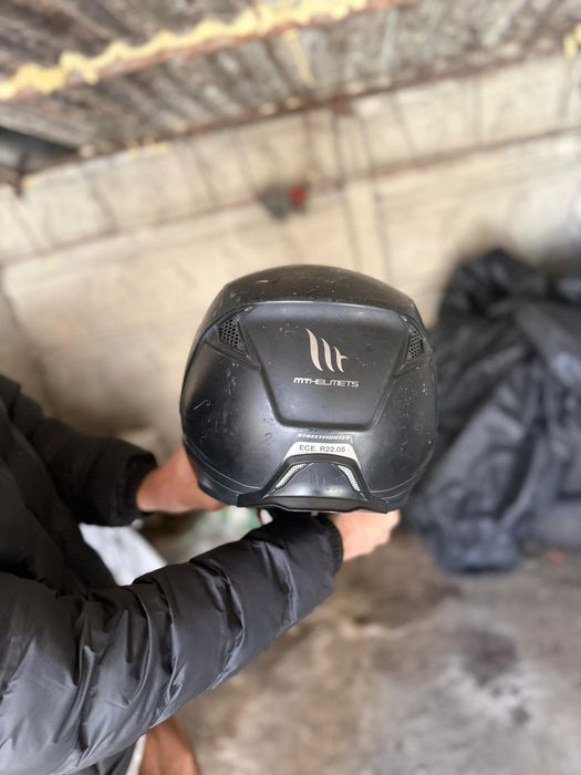 Cască moto MT Helmets Streetfighter – stare bună