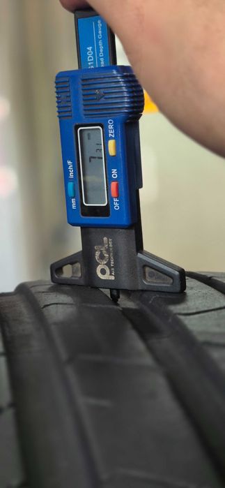 anvelope  Pirelli 255/50/21