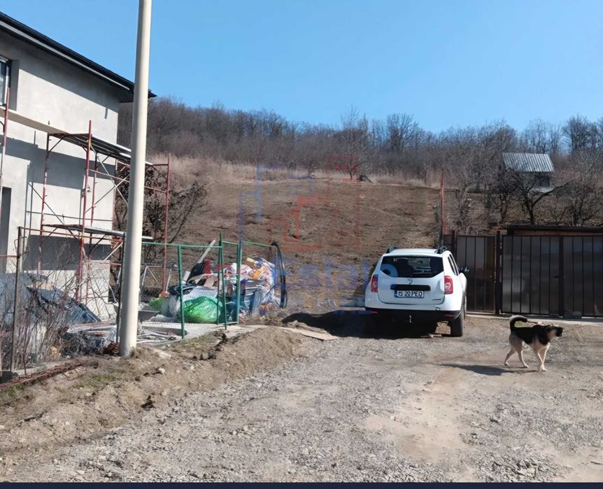P.F. Teren intravilan Barnova, sat Cercu + autorizatie duplex