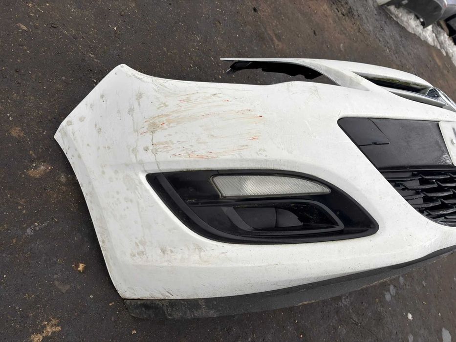 Bara fata Opel Astra j an 2013 facelift