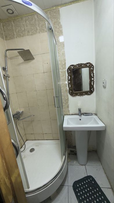 Своя Аренда  квартира Юнусобод 13 квартал 1 ком переделоно 2 комнутную