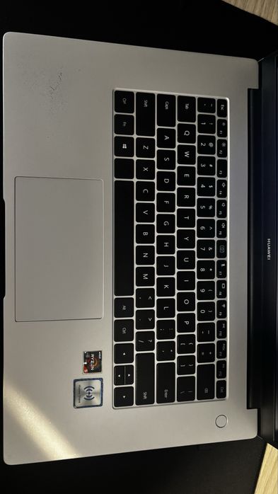 Laptop Huawei MateBook D15 Ryzen 5 / 8GB RAM / SSD 256GB / Windows 11