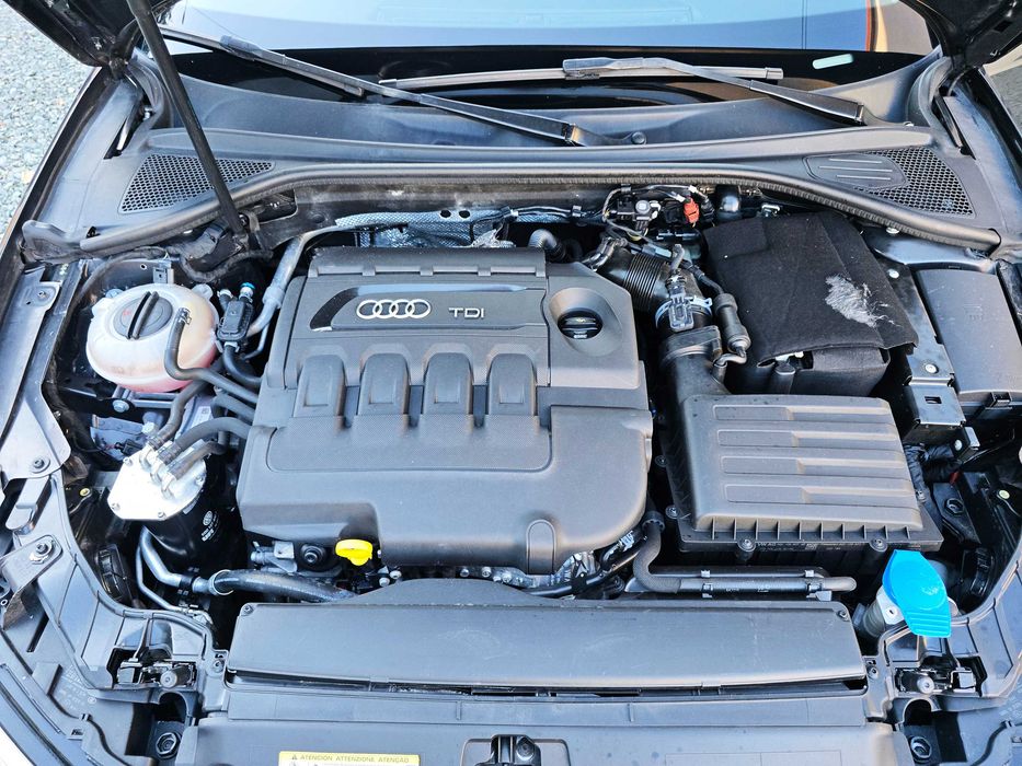 Audi A3 Sportback 1,6 TDI An 10.2016 ( model 2017 - facelift )