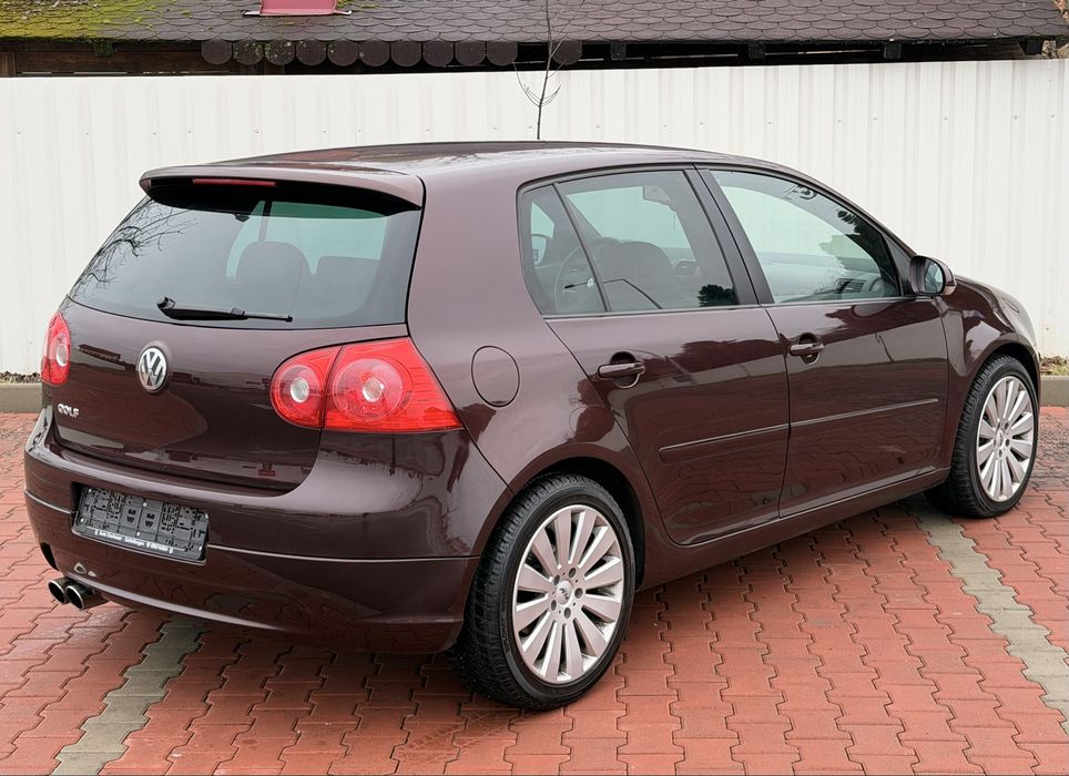 Volkswagen / Golf 5 / Individual  / Benzină