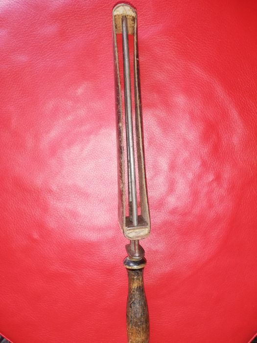 Точило за бръснач.