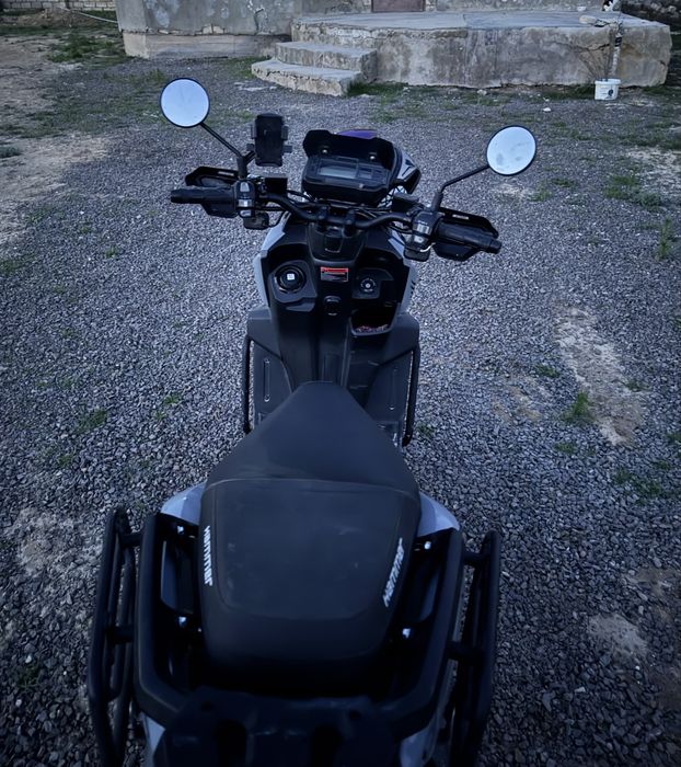 Телефон деражатель каска в подорок