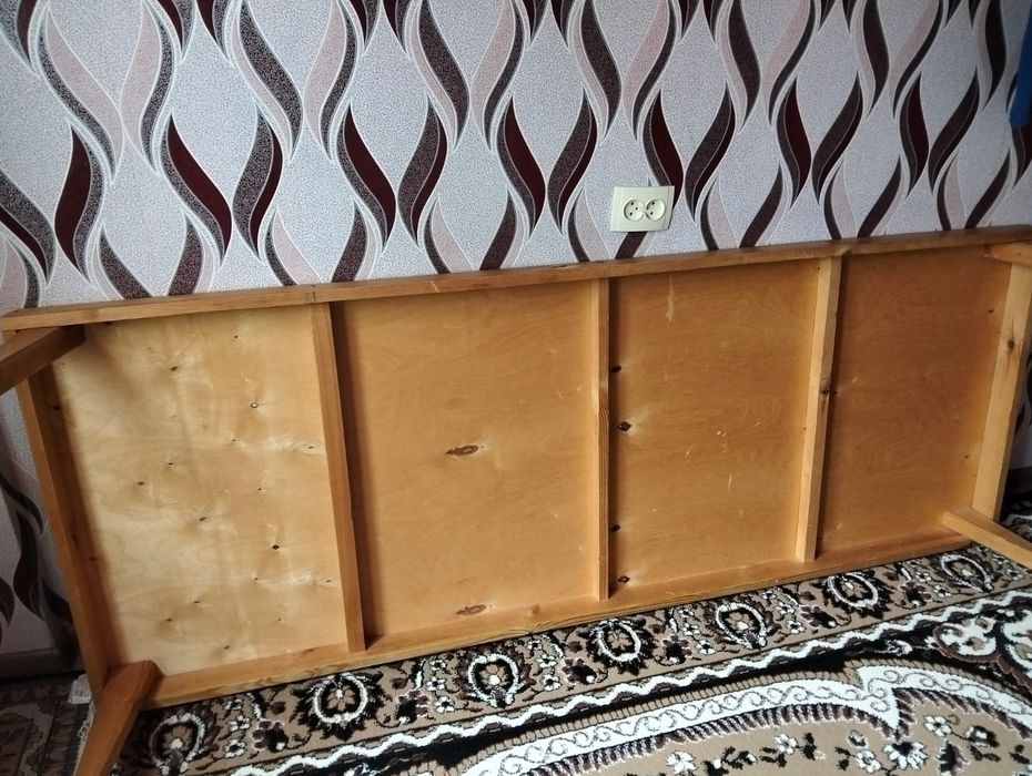 Жер стол сатылады