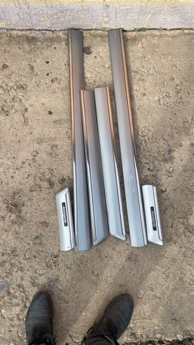 Мерседес 210 лупарик молдинг