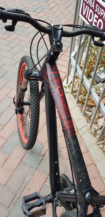 Vand sau schimb bicicletă scott voltage yz30
