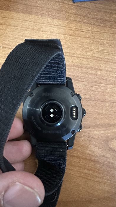 Продам  garmin fenix 7