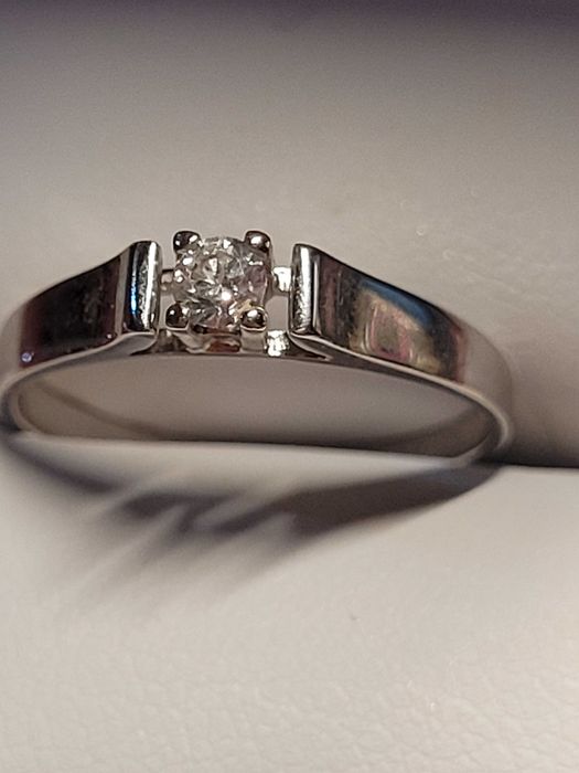 Inel cu diamant de 0,12 CT