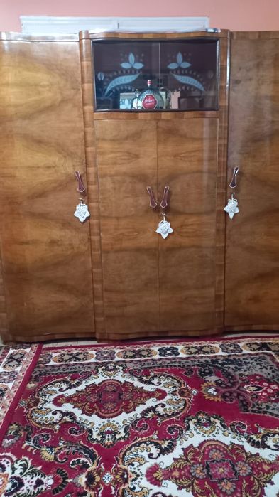 Dulap lemn masiv de nuc