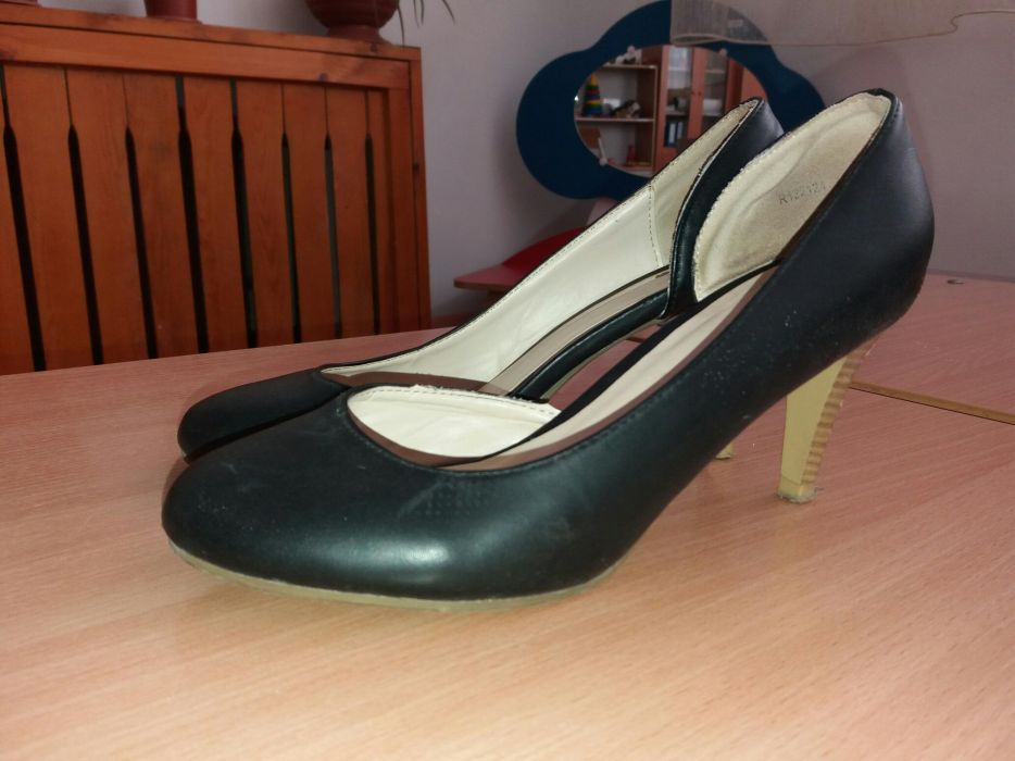 Продам туфли кожаные