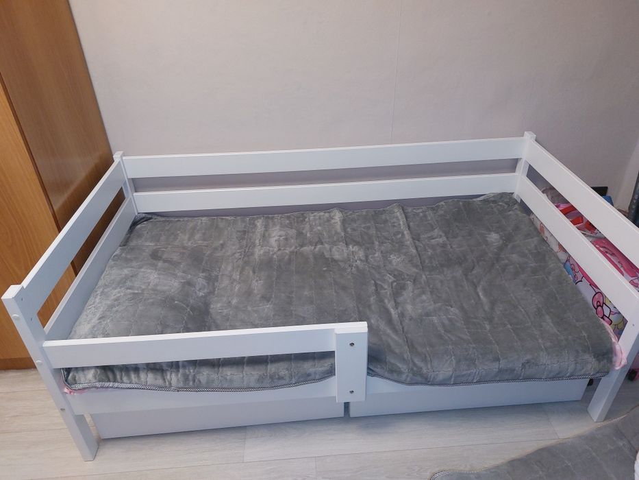Продам детскую кроватку