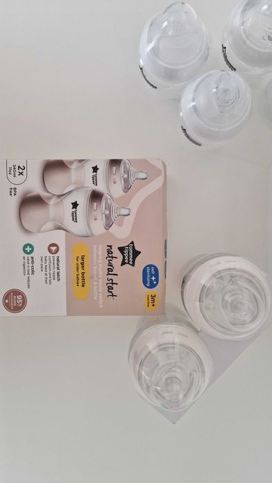 Tommee tippee шишета с биберони и стерилизатор за микровълнова