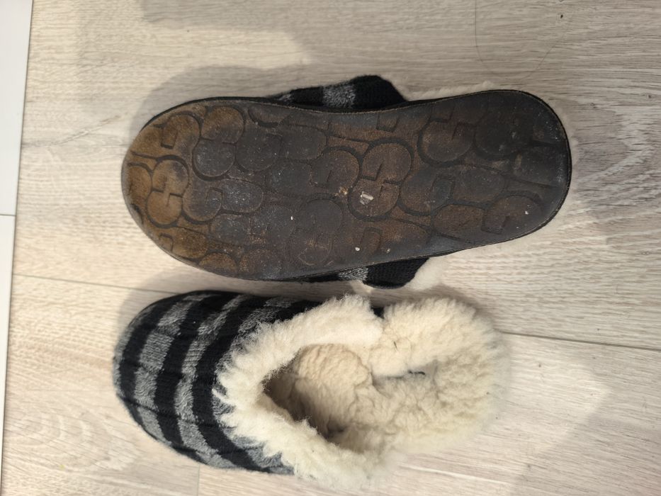 UGG papuci de casa măr 30