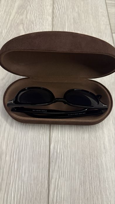 Солнцезащитные очки Tom Ford