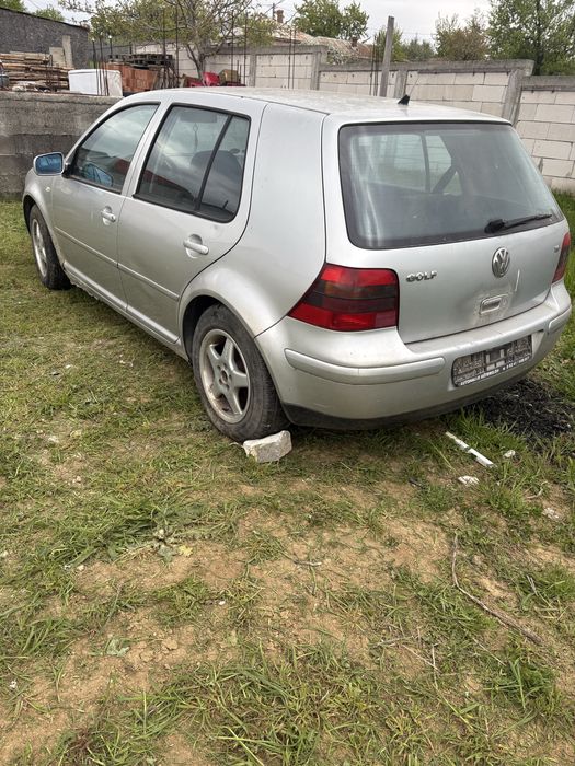Dezmembrez Vw golf IV /1.6benzina an 2003