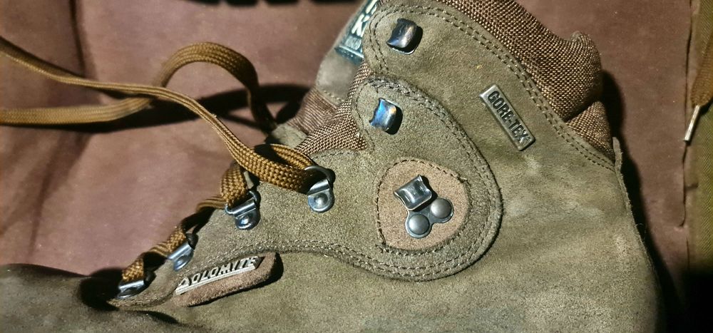 Туристически обувки Dolomite