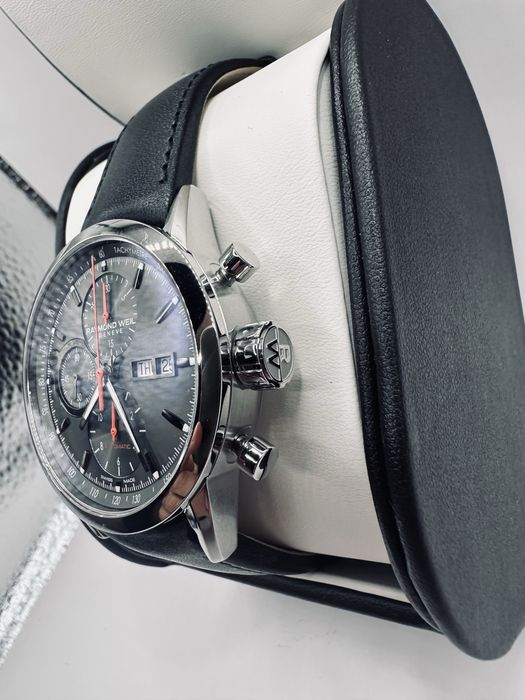 *Чисто Нов* Raymond Weil 7730-STC-60112 Freelancer