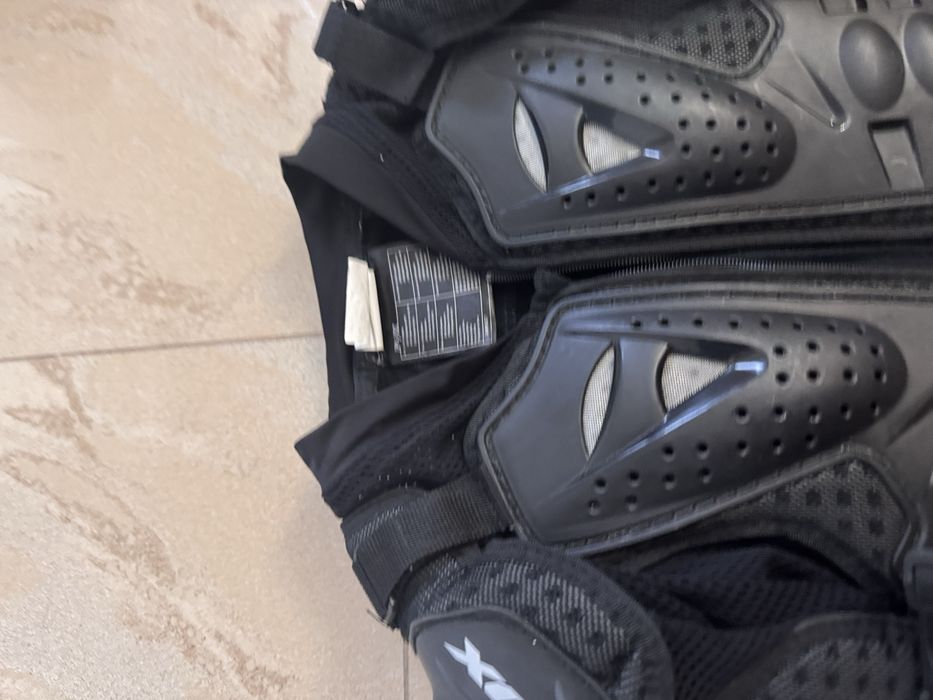 Armura enduro fox marimea s