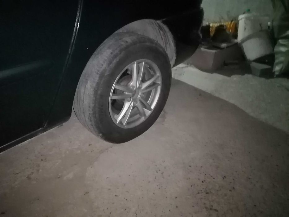 Диски с резиной 205/65/15 обмен