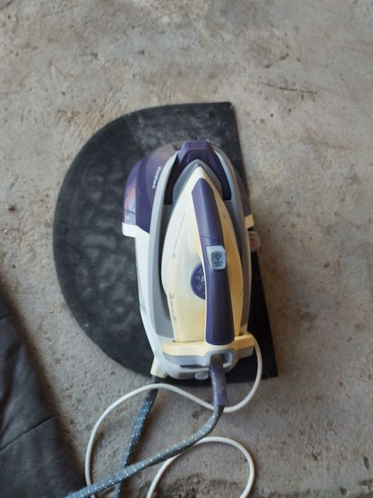 Statie de călcat tefal